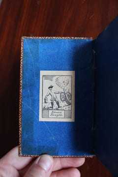 La Henriade en dix chants avec la dissertation sur la mort d'Henri IV.. Voltaire, 