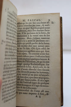 Pensées de M. Pascal sur la Religion et sur quelques autres sujets qui ont esté trouvées après sa mort parmy ses papiers.. Blaise Pascal, 