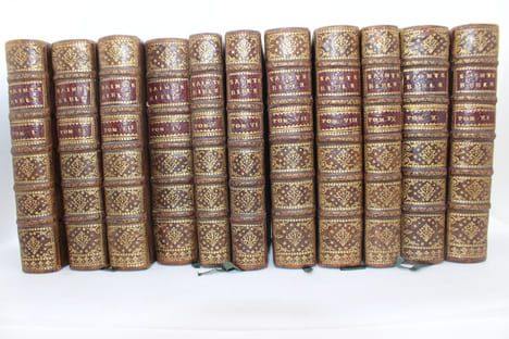 La Sainte Bible contenant l'Ancien et le Nouveau Testament, traduite en français sur la Vulgate par Monsieur Le Maistre de Saci, divisée en 10 ...