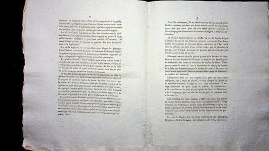 [Napoléon, Campagne de Russie, 1812], Dixième bulletin de la Grande Armée : mouvement des troupes russes, l'empereur de Russie et le grand-duc Constantin ont quitté l'armée, détail du « combat d'Ostrovno » et défaite des russes, fuite des russes vers Smolensk, entrée à Witepsk [Vitebsk, Biélorussie actuelle], attaque du prince d'Ekmülh par Bagration.