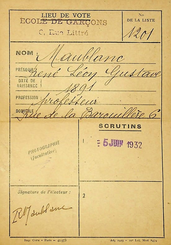 Pi&egrave;ce sign&eacute;e : Carte d'&eacute;lecteur. Ren&eacute; Maublanc (1891-1960), philosophe, &eacute;crivain, antifasciste. 