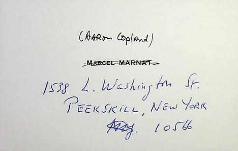 Pièce autographe. Aaron Copland (1900-1990), compositeur américain, pianiste, chef d'orchestre. 