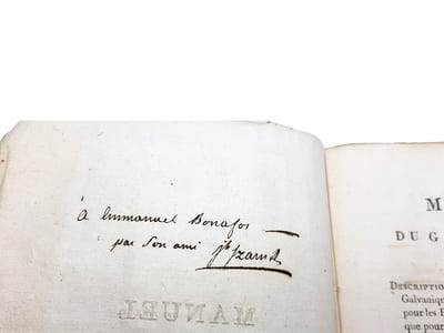 "MANUEL DU GALVANISME OU DESCRIPTION ET USAGE DES DIVERS APPAREILS EMPLOYES JUSQU'A CE JOUR, TANT POUR LES RECHERCHES PHYSIQUES ET CHIMIQUES, QUE POUR LES APPLICATIONS MEDICALES".