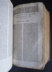 Opera omnia quae extant, a dionysio lambino ex codicibus manuferi ptis emendata, et in sectiones apparatui latinae locutiones refpondentes diftincta cum rerum & verbatum indice, - 1607