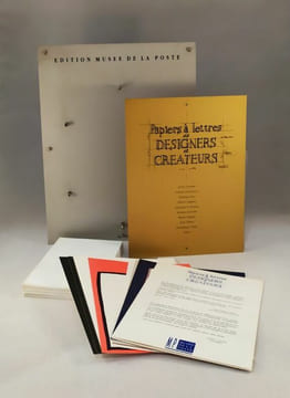 Papiers à lettre de Designers et créateurs. [Art contemporain] MUSÉE DE LA POSTE