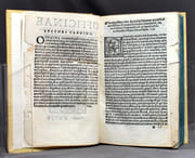 Officinae Ioannis Ravisii Textoris nivernensis historicis poeticisque refertae disciplinis. Prima pars, bene recognita, auctaque non parum, cum indice iuxta seriem literarum reposito. par Ravisus Textor; RAVISY Jean Tixier de: - Image 3