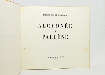 Alcyonée à Pallène.