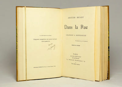 Dans la rue. Chansons et monologues.