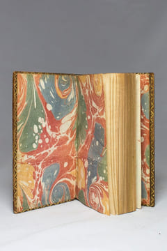 Almanach littéraire, ou étrennes d'Apollon; contenant l'éloge historique du Grand Corneille par M. de Voltaire, le Fontenelliana, où l'on trouve un ...