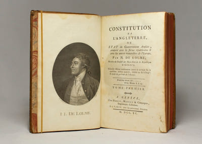 Constitution de l'Angleterre, ou état du gouvernement anglais, comparé avec la forme républicaine & avec les autres monarchies de l'Euorpe. Nouvelle édition entièrement revue & corrigée sur la quatrième édition anglaise, dédiée au Roi d'Ang(re) & ornée du portrait de l'auteur.