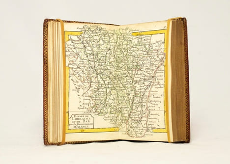 Petit tableau de la France, ou Cartes géographiques sur toutes les parties de ce royaume. [suivi de] Description géographique abrégée de la France.. ...