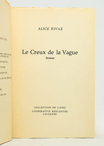 Le creux de la vague. Roman.