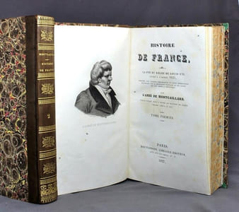 Histoire de France, depuis la fin du règne de Louis XVI jusqu’à l’année 1825, précédé d'un discours préliminaire et d'une introduction historique sur la monarchie française et les causes qui ont amené la révolution.