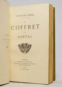 Le coffret de santal.