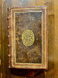L' Alcoran des Cordeliers, tant en latin qu'en françois, c'est à dire, la mer des blasphèmes et mensonges de cest idole stigmatizé, qu'on appelle S. François; lequel livre a esté recueilli mot à mot par le docteur Erasme Albère, du livre des conformitez de ce beau S. François à Jésus Christ; livre meschant et abominable s'il en fut oncq, composé par un Cordelier et imprimé à Milan, l'an M.D.X. ; nouvellement y a esté adjousté le second livre prins au mesme retraict, afin de mieux descouvrir la saincteté de ceste secte infernale que le monde adore.
