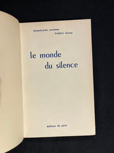 Le monde du silence.