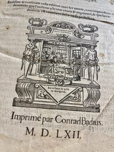 Commentaires de M. Jean Calvin sur les Epistres de l'apostre S. Paul, & aussi sur l'Epistre aux Hébrieux, item, sur les Epistres canoniques de S. Pierre, S. Jean, S. Jaques, & S. Jude, autrement appelées catholiques : en lisant & conférant ceste édition avec les autres, vous cognoistrez évidemment que l'auteur a le tout reveu et augmenté, & que la traduction est comme réduite en sa perfection.