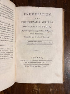 Aux habitans du pays de Vaud, esclaves des olygarques de Fribourg et de Berne. [relié avec] Des intérêts de la république française, considérés relativement aux olygarchies helvétiques, et à l'établissement d'une république indépendante dans la Suisse française. [relié avec] Énumération des principaux griefs du peuple vaudois, à la charge des olygachies de Berne et de Fribourg [relié avec] Réponse du colonel Laharpe a M. Desvignes, seigneur de Givrins.