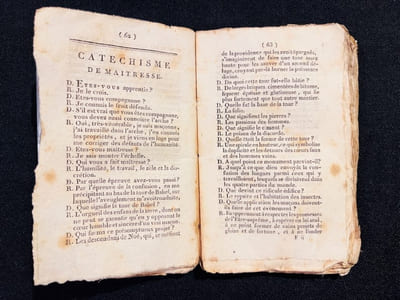 La vraie maçonnerie d'adoption, précédée de quelques réflexions sur les loges irrégulières et sur la société civile, avec des notes critiques et philosophiques, et suivie de cantiques maçonniques dédiées aux dames par un chevalier de tous les ordres maçonniques.