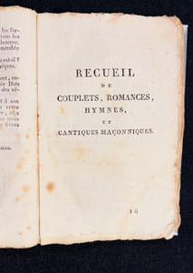 La vraie maçonnerie d'adoption, précédée de quelques réflexions sur les loges irrégulières et sur la société civile, avec des notes critiques et philosophiques, et suivie de cantiques maçonniques dédiées aux dames par un chevalier de tous les ordres maçonniques.