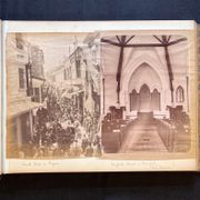 Album japonais en laque décorée sur les deux plats, sur ais de bois, dos maroquin noir. par [PHOTOGRAPHIE; VOYAGE]: - Image 3