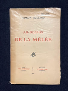 Au-dessus de la mêlée.