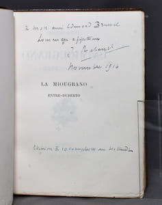 La miougrano entre-duberto. La grenade entr’ouverte.