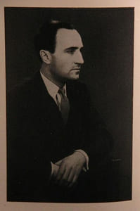 Papiers Posthumes, avec une photographie inédite de Man Ray.
