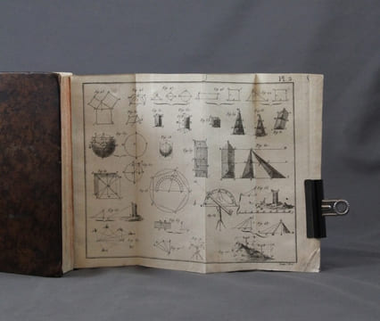 Compendio de mathematica, composto pelo Abbade Sauri [...] traduizo en portuguez por Manoel de Sousa.. SAURI Abbade; SOUSA Manoel de: