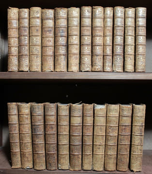 Abrégé de l'histoire générale des voyages, contenant ce qu'il y a de plus remarquable, de plus utile & de mieux avéré dans les pays ou les voyageurs ...
