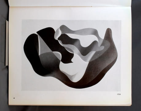 H. Erni, H. Schiess, K. Seligmann, S. H. Taeuber-Arp, G. Vulliamy.. JAKOVSKI Anatole: