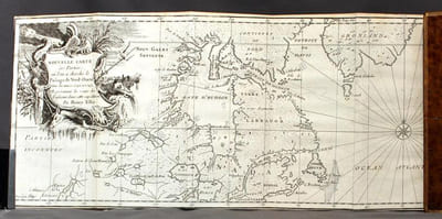 Voyage de la baye de Hudson. Fait en 1746 & 1747, pour la Découverte du Passage de Nord-Ouest. Contenant une description exacte des Côtes & l'Histoire Naturelle du Pays, avec une Relation historique de toutes les Expéditions faites jusqu'ici pour la Découverte d'un Passage plus court aux Indes Orientales, & des Preuves évidentes de la Réalité de ce Passage.