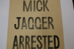 "Mick Jagger Arrested" - 1967 drug possession scandal Evening New's poster / 
"Mick Jagger Arrested" : poster du Evening News sur l'arrestation de ...