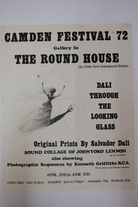 Camden festival 72, gallery in the round house (by chalk farm underground station). 
Camden festival 72, galerie dans la maison ronde (près de la station de métro de la ferme de la craie).