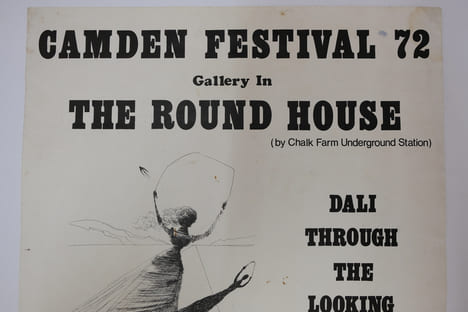 Camden festival 72, gallery in the round house (by chalk farm underground station).
Camden festival 72, galerie dans la maison ronde (près de la ...