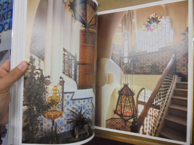 GAUDI 1852-1926. ANTONI GAUDI I CORNET - UNE VIE EN ARCHITECTURE