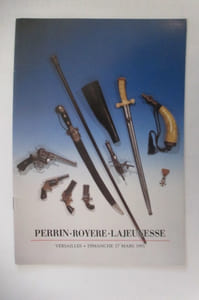 Collection de CANNES / ARMES ANCIENNES / ORDRES DE CHEVALERIES / LIVRES / ARMES BLANCHES / FUSILS DE CHASSE...
