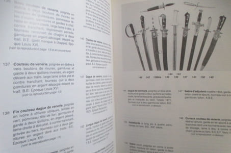 Collection de CANNES / ARMES ANCIENNES / ORDRES DE CHEVALERIES / LIVRES / ARMES BLANCHES / FUSILS DE CHASSE...