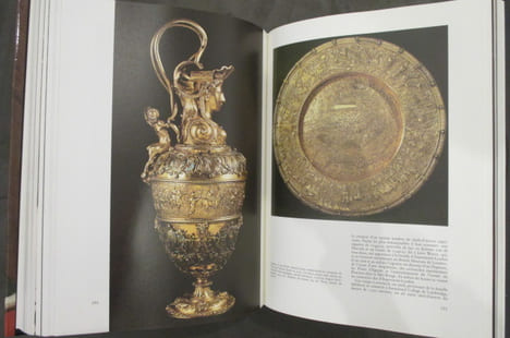 L'ART FLAMAND DES ORIGINES A NOS JOURS. Peinture, Architecture, Sculpture, Arts Appliqués.. FONDS MERCATOR sous la Direction de : Herman Liebaers / ...