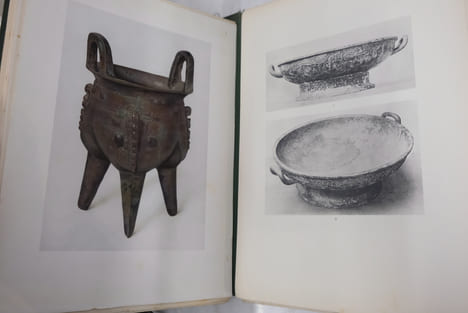 Le bronze chinois antique. Albert J.Koop