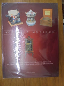 Boîtes à musique. 