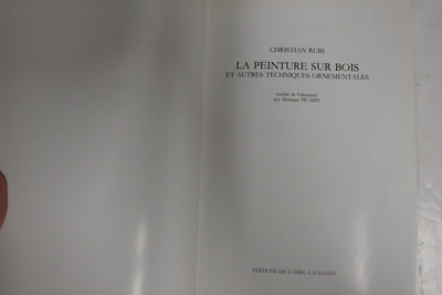 La peinture sur bois et autres techniques ornementales