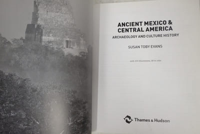Ancient Mexico and Central America : Archaeology and Culture History