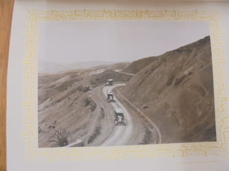 A Travers Le Desert Avec Les 6 Roues Renault. Pierre Schwob