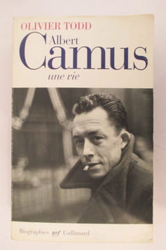 ALBERT CAMUS. UNE VIE.. Olivier Todd