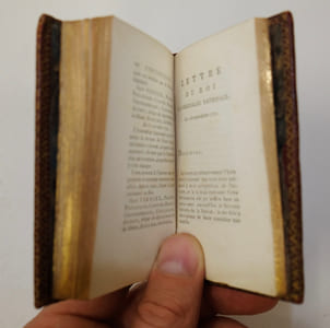 La Constitution française, décrétée par l'Assemblée Nationale constituante, aux années 1789, 1790 et 1791 ; Acceptée par le Roi le 14 septembre 1791