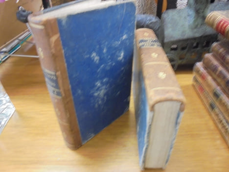 ENCYCLOPEDIE MORALE ou CHOIX DES ESSAIS du SPECTATEUR , DU BABILLARD ET DU TUTEUR. TOME I et LECONS ANGLAISES DE LITTERATURE ET DE MORALE. TOME II. ...