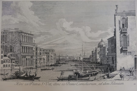 Vue sur le Grand Canal depuis la rue San Vitus.