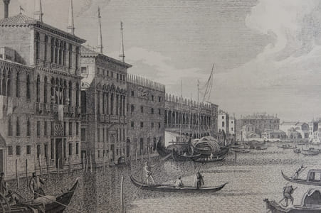 Vue du Palazzo Grimani jusqu' au Ca' Foscari
Ab Aedibus hinc Grimanorum, hillinc Thronorum usque ad Canalem Regium