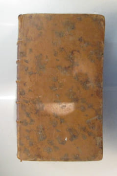 HISTOIRE DES GOUVERNEMENTS DU NORD ou De l'Origine & des progrès du Gouvernement des Provinces-Unies, du Danemark, de la Suède, de la Russie & de la ...